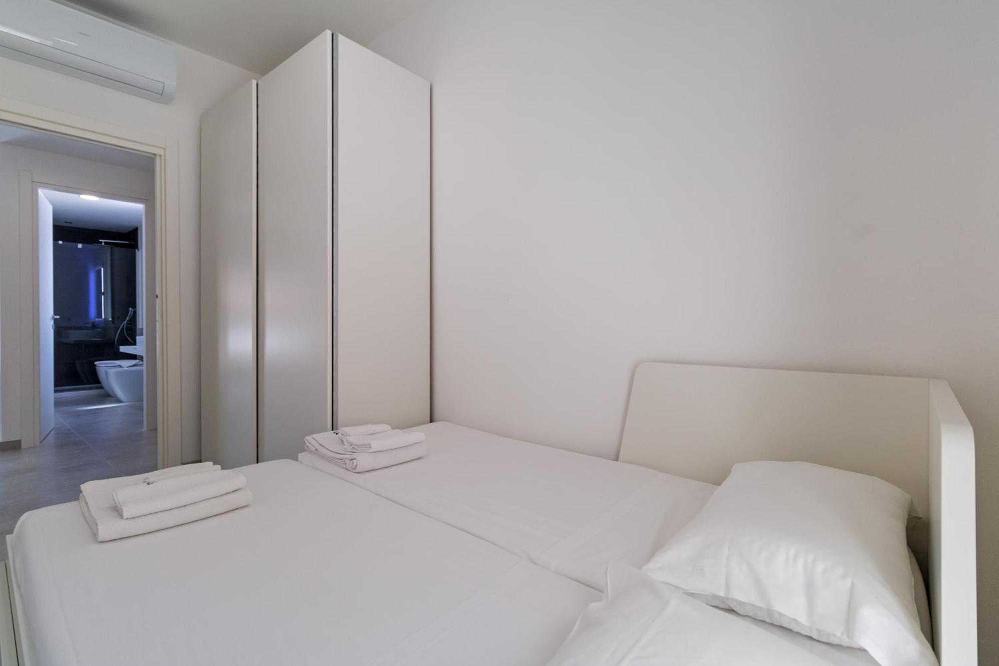 Appartamento Perla Bianca, Con Wifi E Air Con Кала-Гононе Экстерьер фото